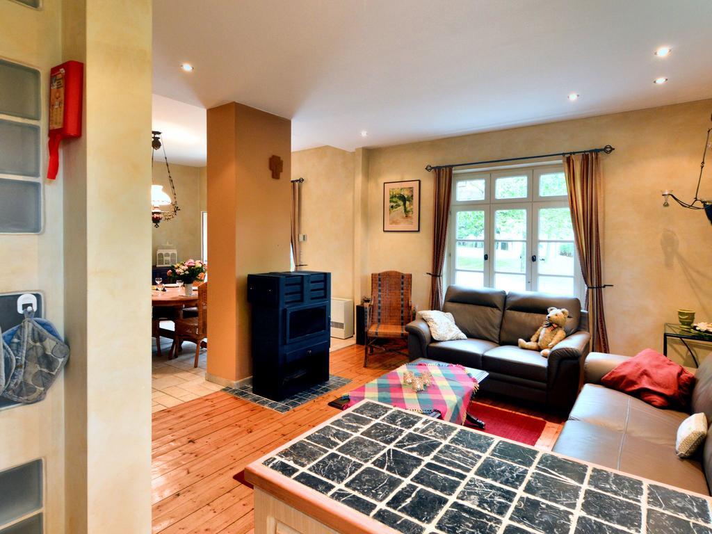 Furnished Bungalow In Monceau En Ardenne With Garden Barbecue Oizy Exteriér fotografie